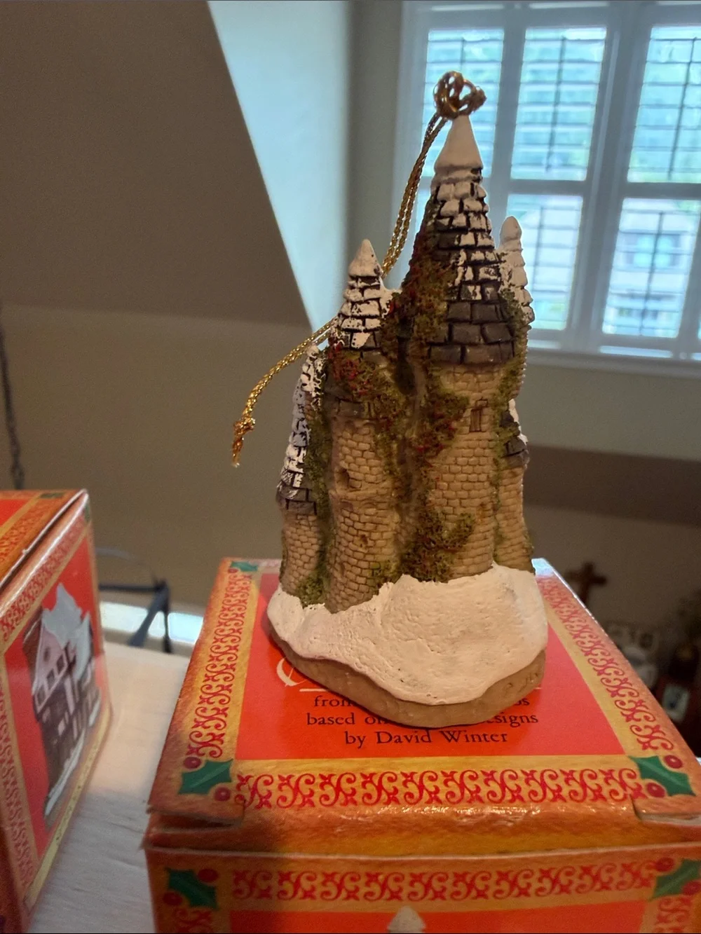 David Winter Cottages - Mini Ornaments Set of 4.